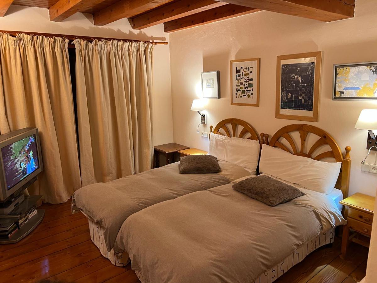 Casa De Piedra Con Encanto En El Bonito Pueblo De Bagergue מראה חיצוני תמונה