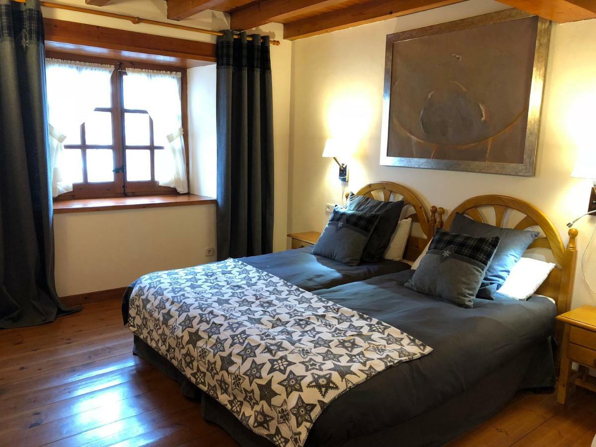 Casa De Piedra Con Encanto En El Bonito Pueblo De Bagergue מראה חיצוני תמונה